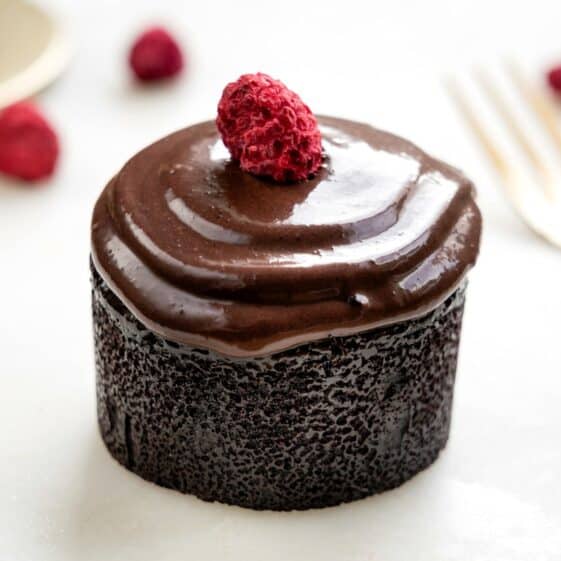 Chocolate Cake with Rich Chocolate Ganache