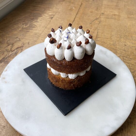 Carrot & Walnut Mini Cake 4 inch